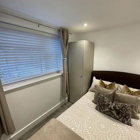 Stylish & Cosy 1 Bed Apartment Swindon Luaran gambar