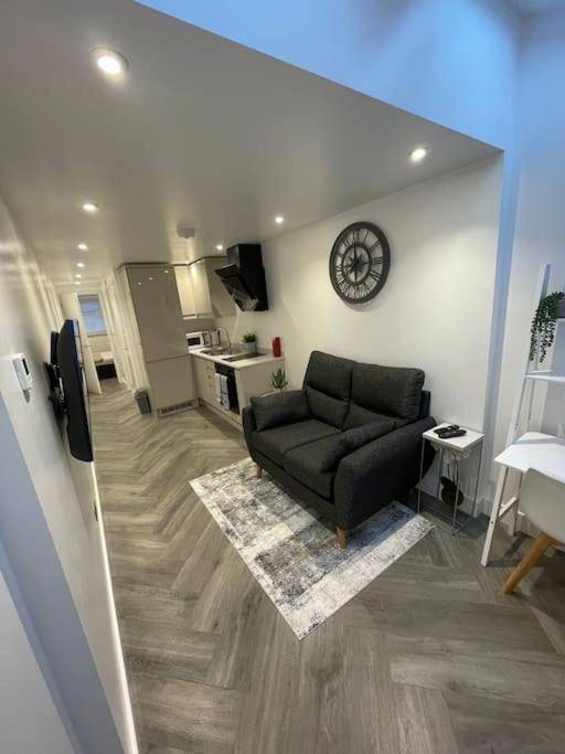 Stylish & Cosy 1 Bed Apartment Swindon Luaran gambar