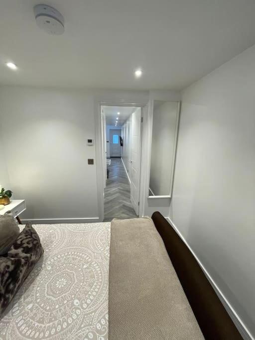 Stylish & Cosy 1 Bed Apartment Swindon Luaran gambar